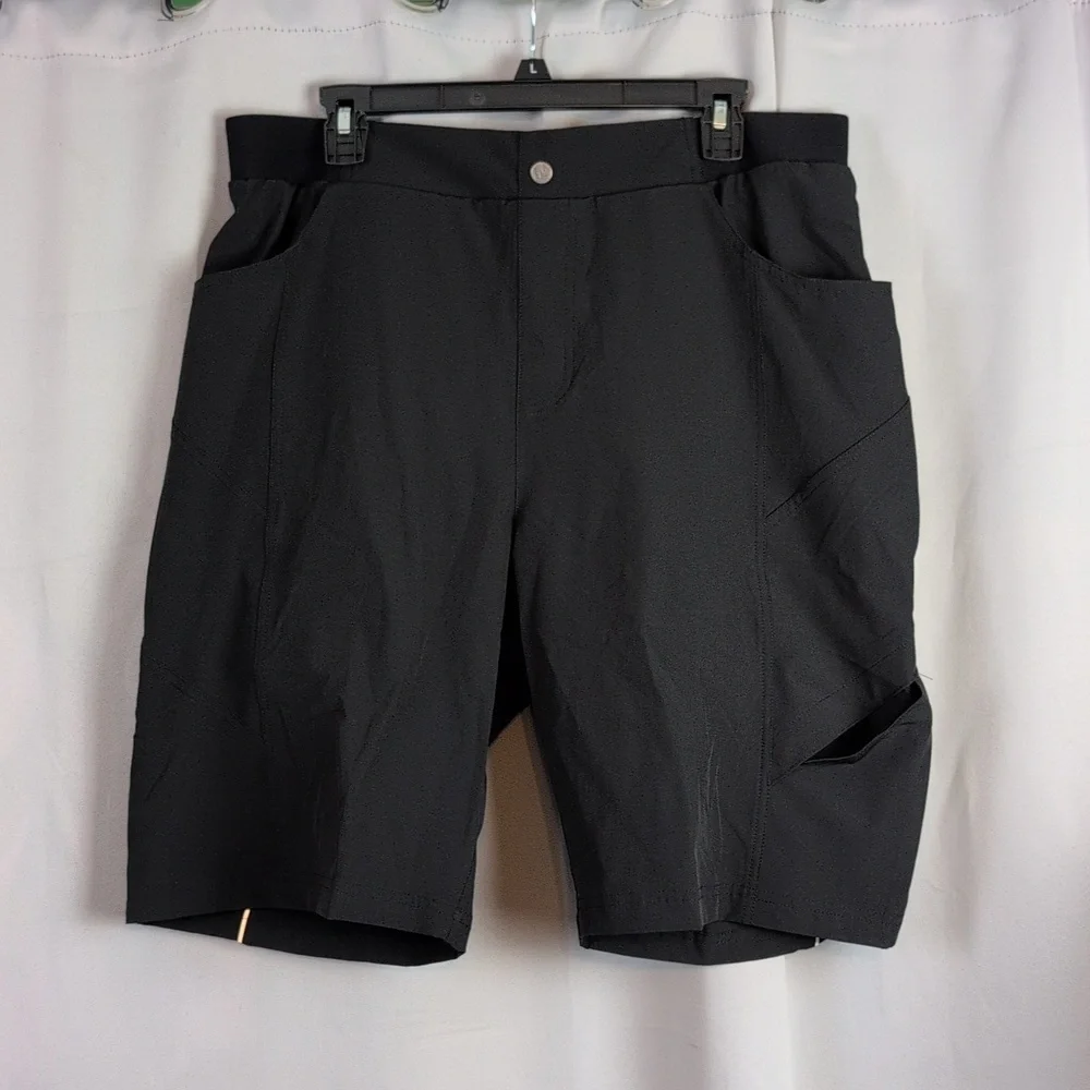Garneau‎ Sleek Black Athletic Biking Cycling Shorts for Men